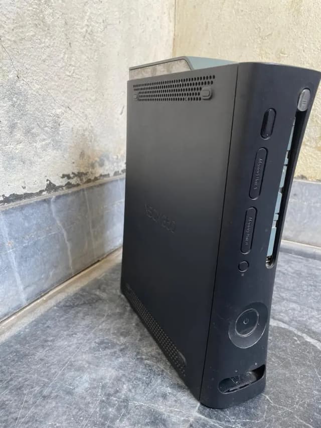X box 360 Excellent Condition | 48 Popular Games | Ready To Play