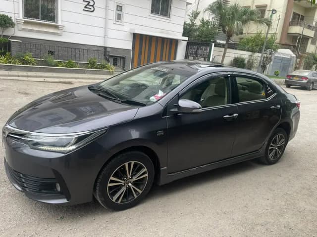 Toyota Corolla Grande 1.8 2018 Bumper To Bumper Orignal Urgent Sale