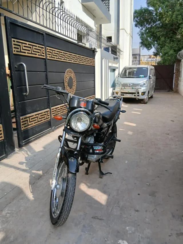 Yamaha YBZ 2025 Model – Excellent Condition | Genuine Bike