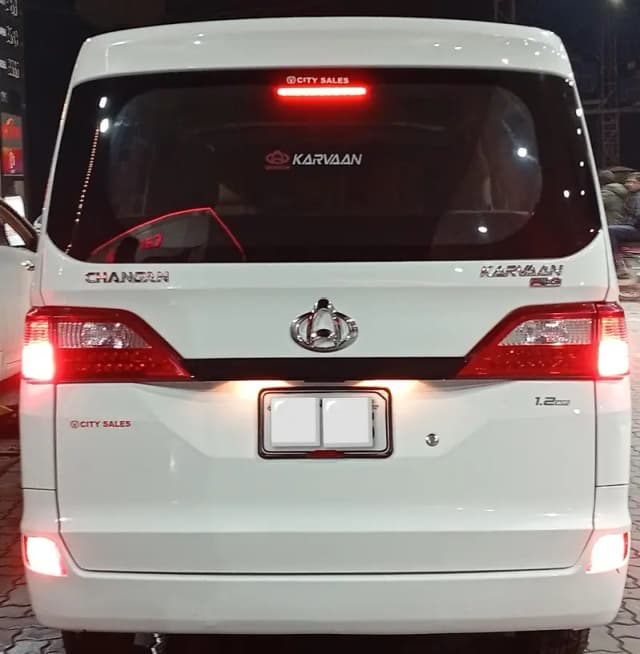 Changan Karvaan Plus 1.2 (MPFI)