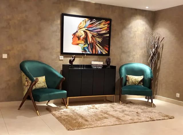 Gold crest mall 2bhk par day available