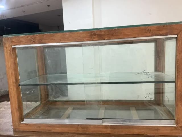 Showcase / Wooden Showcase / Crockery Showcase / Display Showcase