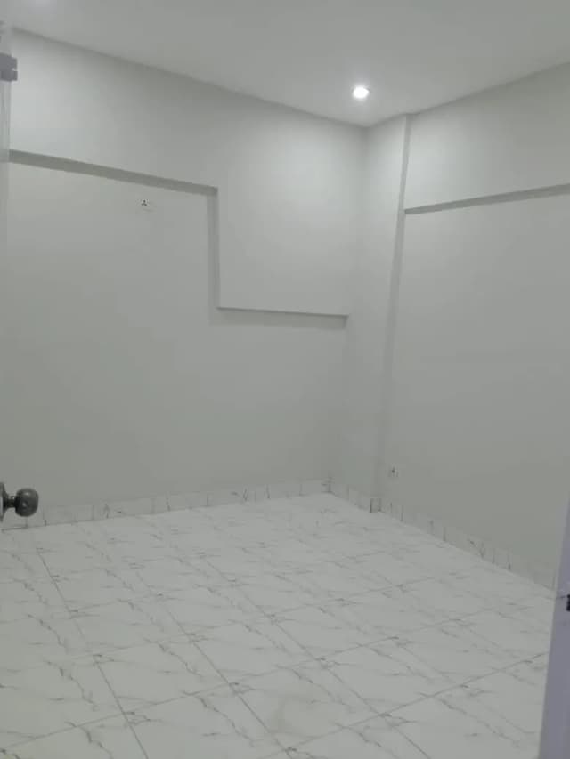 One Bed Lounge Flat For Sale