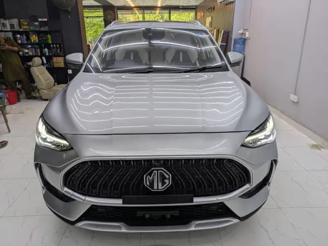 MG HS PHEV 2025