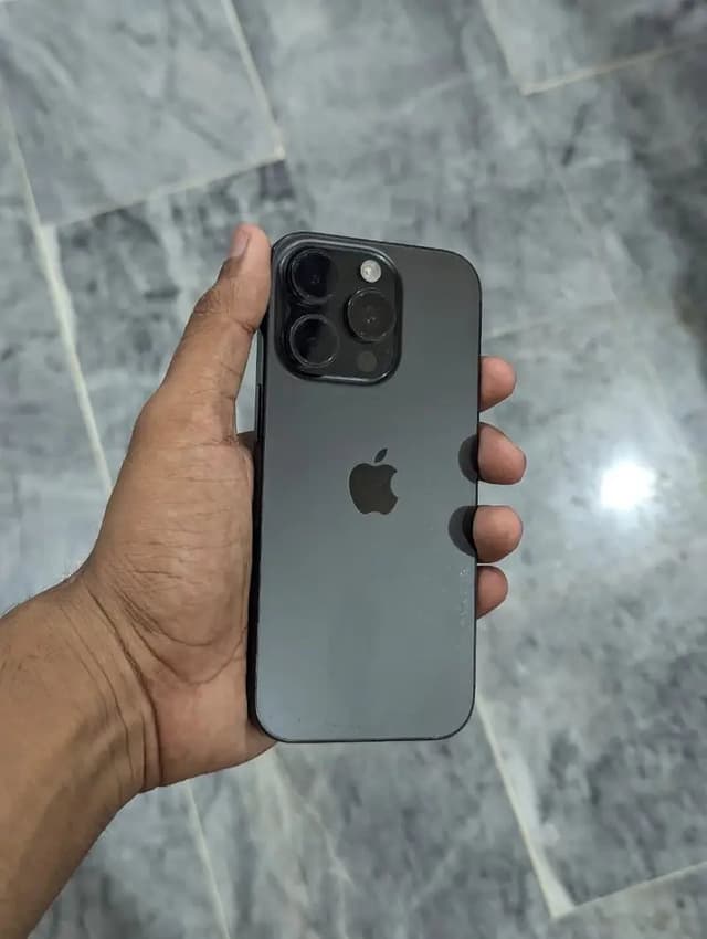 iPhone 16 Pro 128 gb factory unlocked