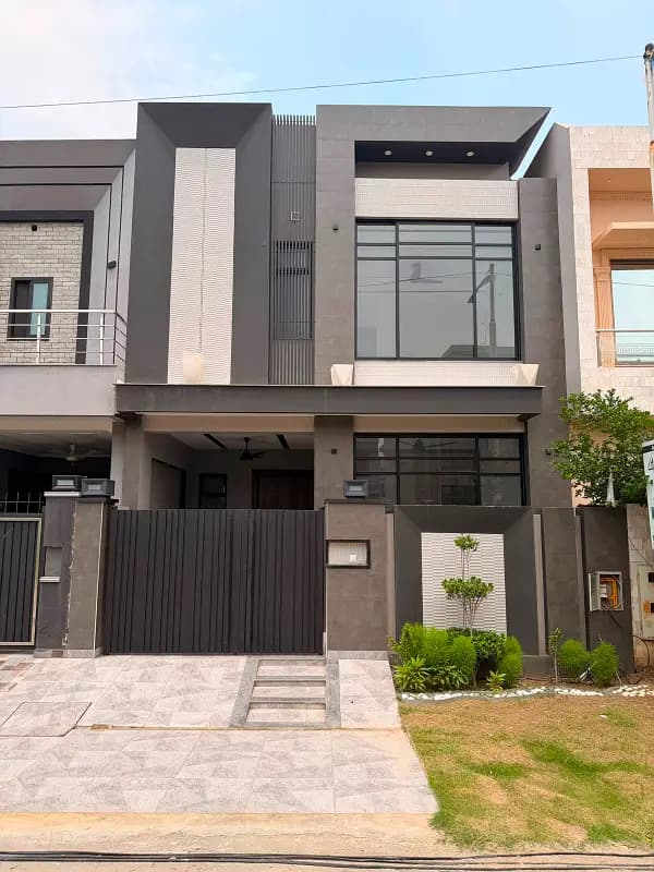 5 Marla Modern House For Sale In Bankers Avenue Cooperative Housing Society Bedian Road Near To DHA Phase 7 Lahore.