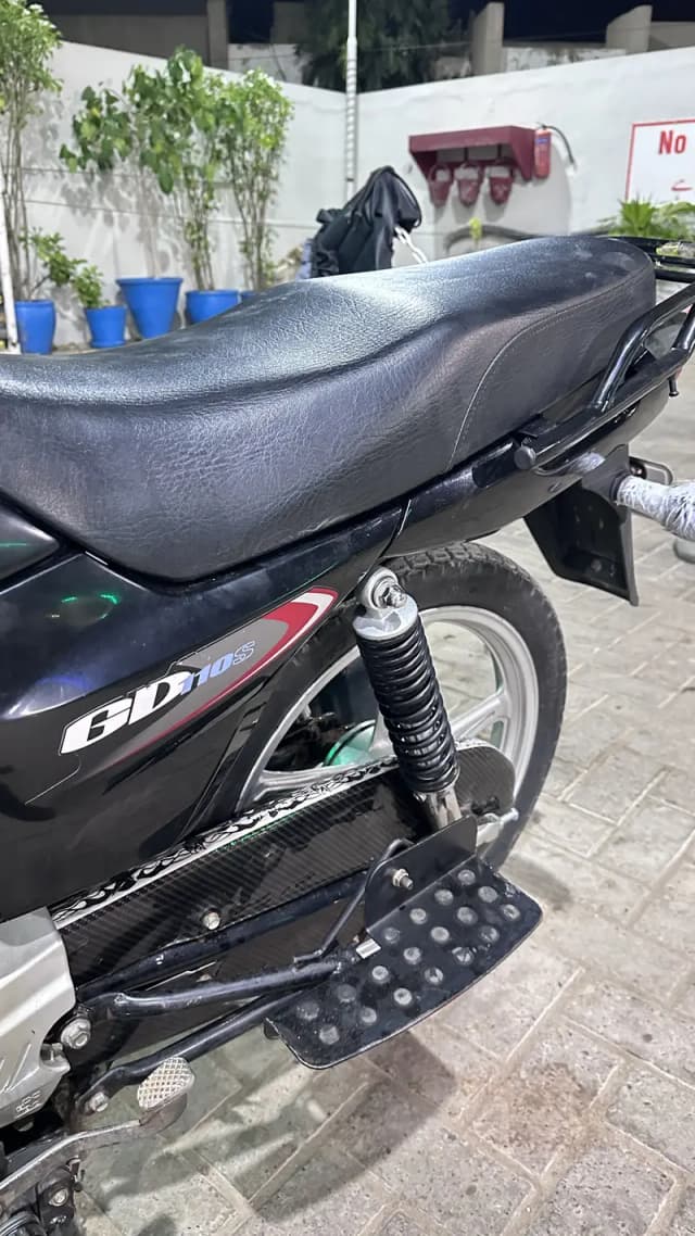 Suzuki 110 Tps Tracker installed ha