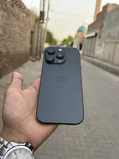 Apple iPhone 16 Pro Max
