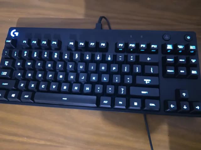 Logitech G Pro tkl keyboard