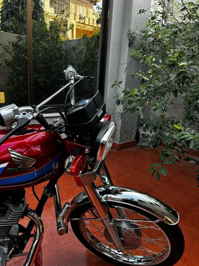Honda 125 cc 2006 model only WhatsApp 03=20=31=94=2=15