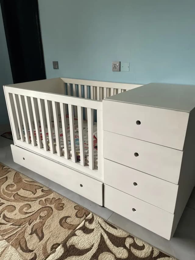 PINTEREST INSPIRED BABY COT USED LIKE NEW