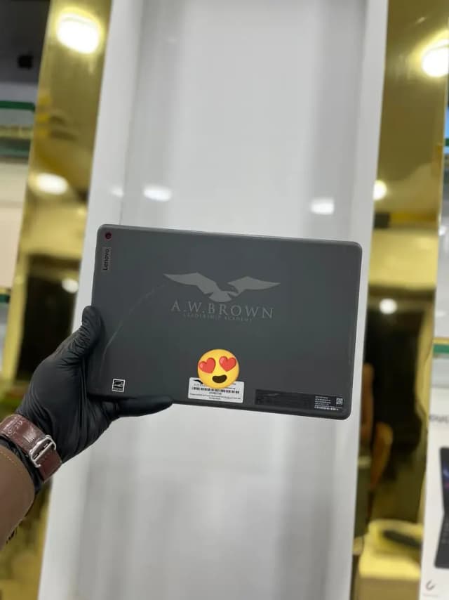 LENOVO TABLET'S – Tab 10e - Tab 6 - P11 5G - K10 - Tab 7 - M11 - Yoga