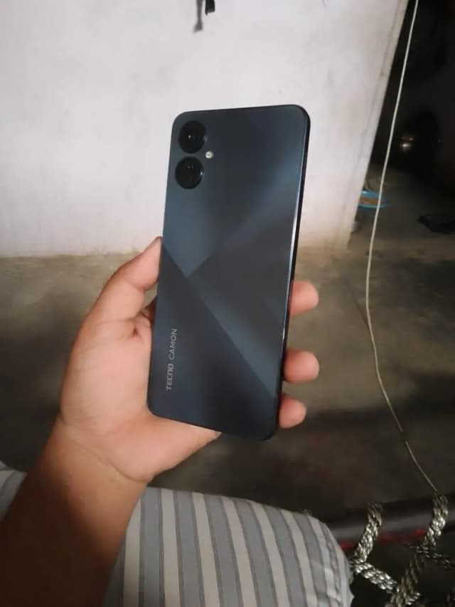 Tecno Camon 19