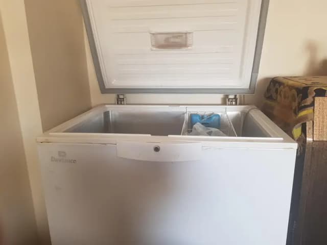 Dawlance deep freezer