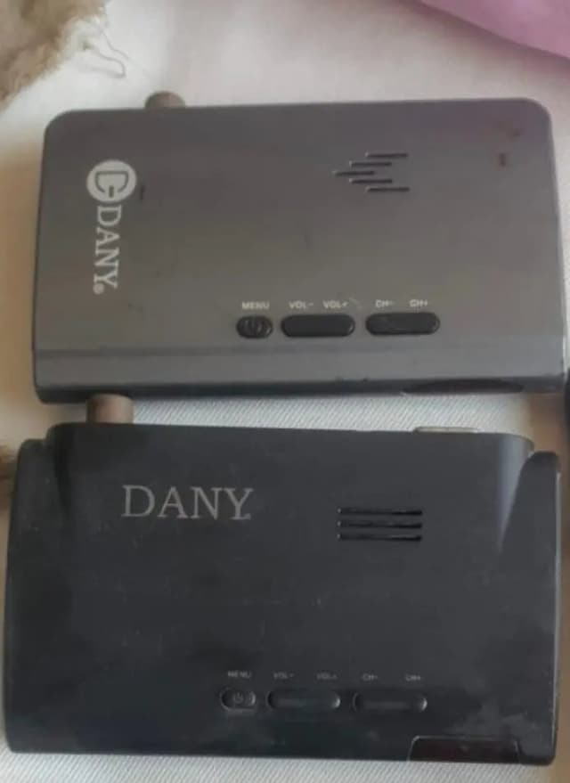 Danny TVLCD device  .  ( only 1 Price )