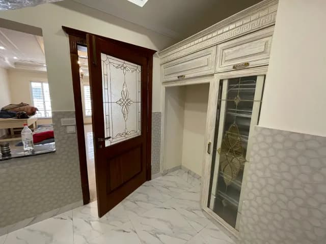 45000 square feet 5 th story building independent for rent