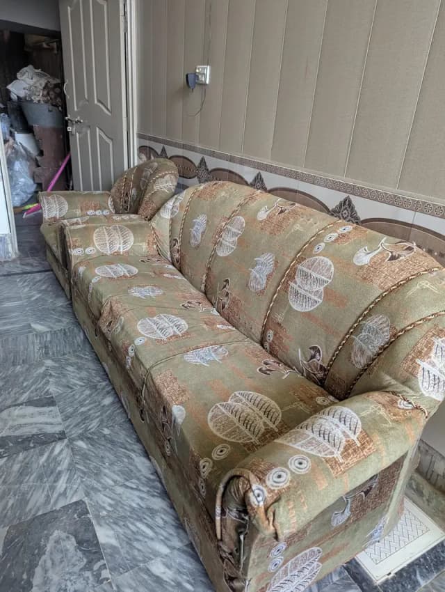 Seater Sofa Set for sell Urgent sell