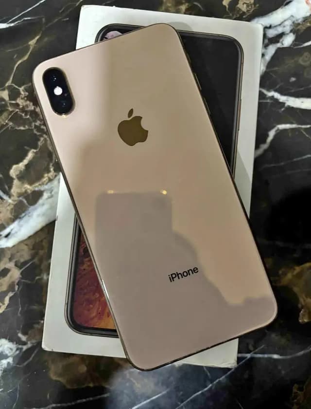 Apple iPhone XS Max pta approved with box