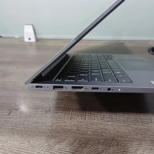 Lenovo Core i3 Laptop | Slim & Stylish | Fast Performance | Excellent