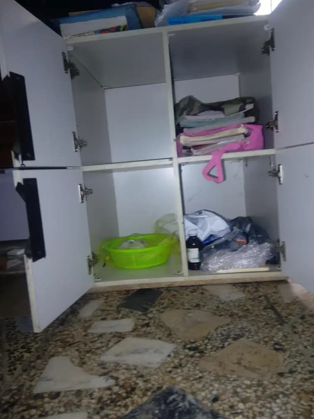 mini Almari