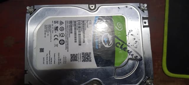 Seagate 2tb and Seagate 1tb health 100%