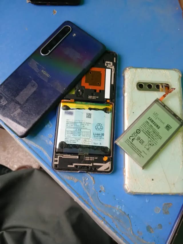 Sharp Aquos R5G and samsung s9+ parts