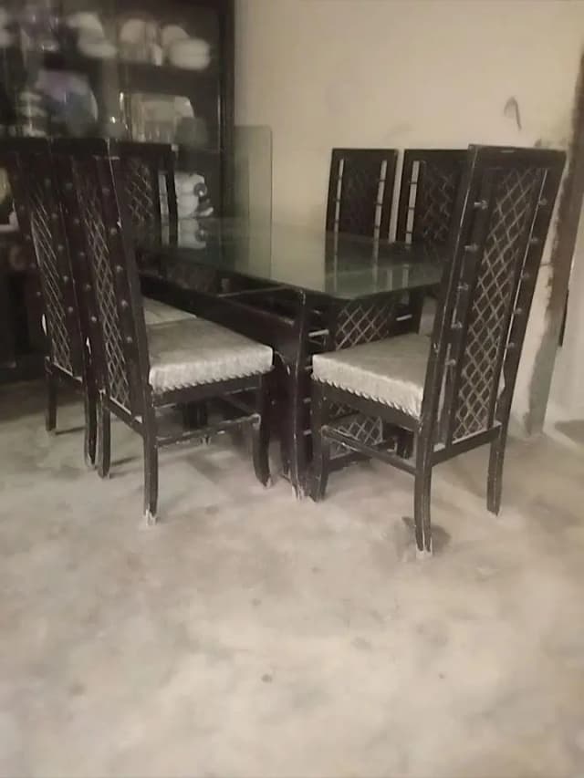 Glass Dinning Table With 6 Chairs Second Hand