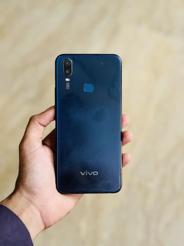 Vivo Y11