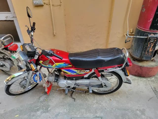 CD 70 21 model condition new