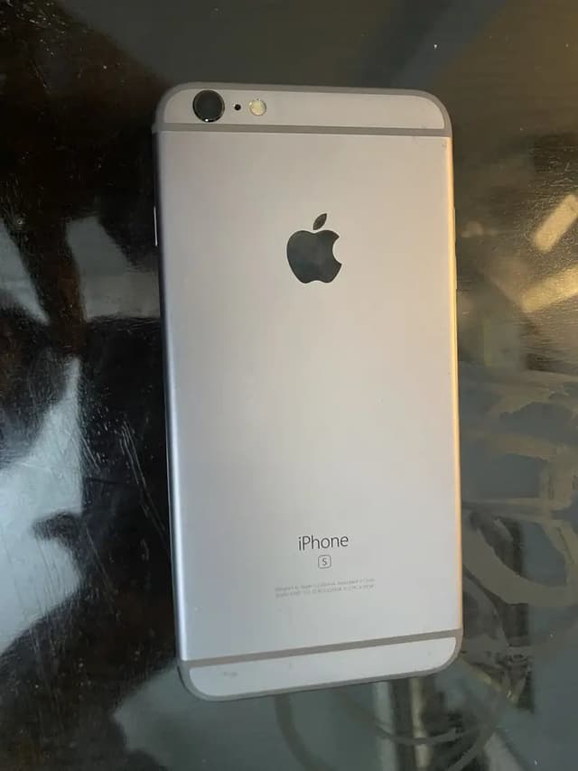 Iphone 6s plus 4/64 battery 100%