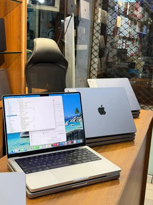 MacBook Pro/ 14” inches/ M1 Pro 2021 | 16GB RAM | 512GB SSD/used