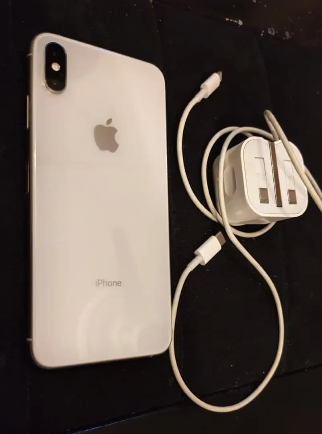 Apple iPhone XS Max 64GB | 10/10 Condition | Battery 80%+