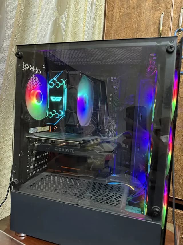 Gaming PC / Ryzen 5 3600 / GTX 1660 Super / 16GB DDR4 / 256GB NVMe