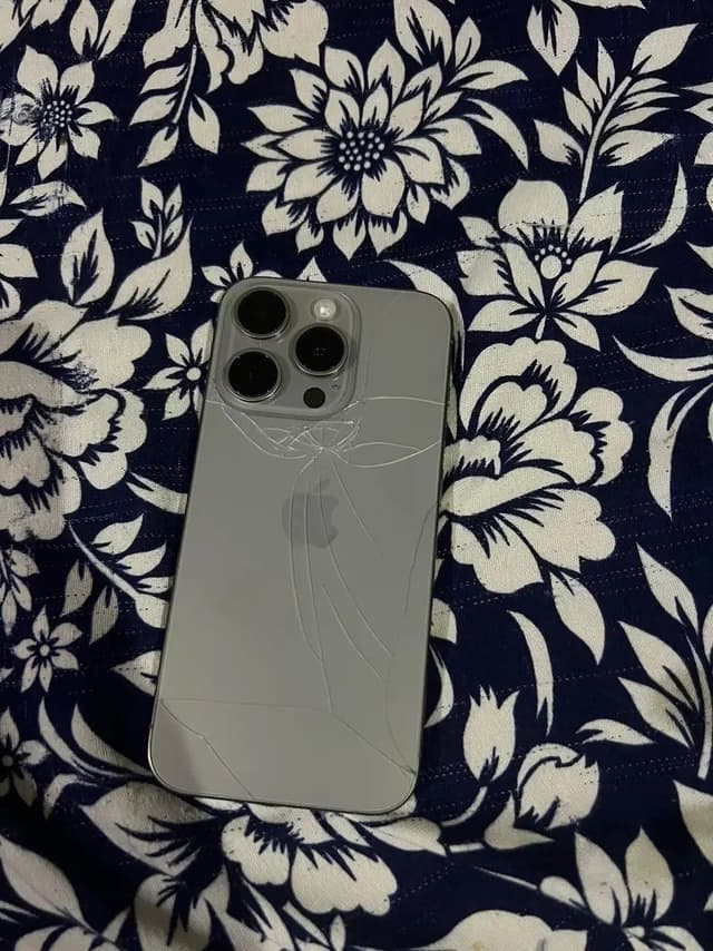 Apple iPhone 15 Pro