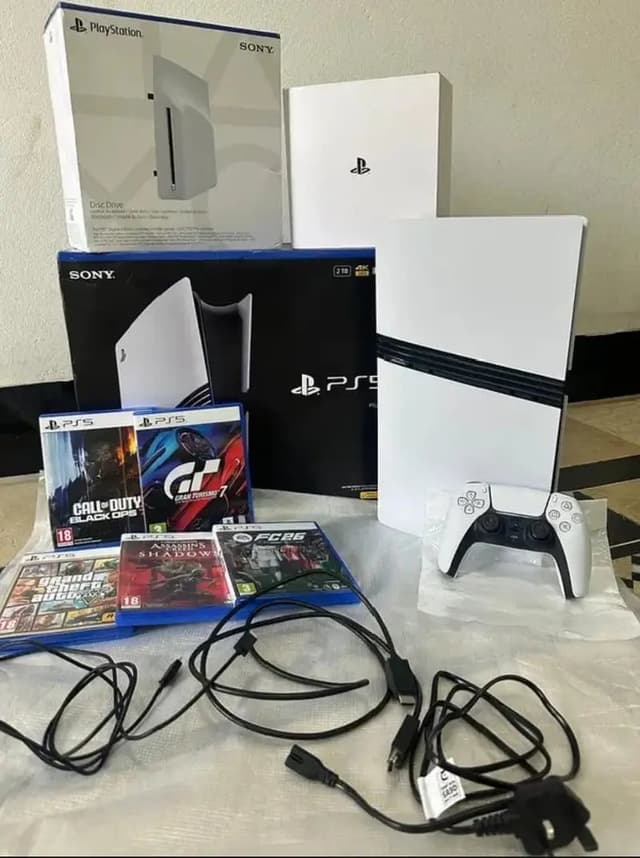 PS5 pro 2 Controller 2TB With Complete Box 5CDS