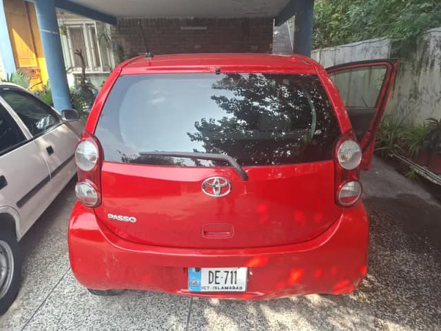 Toyota Passo 2011-2013 pair of original back lights