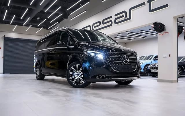 Mercedes Benz V300 LAND SPECS 300