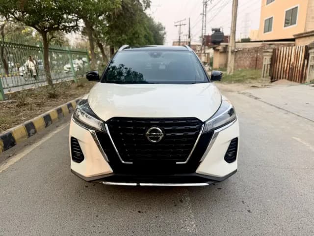 Nissan Kicks Hybrid