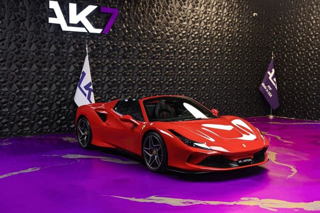 Ferrari F8 Spider STANDARD Ferrari F8 Spider V8 Turbo HELE