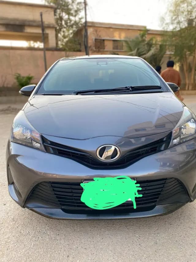 Toyota Vitz 2016