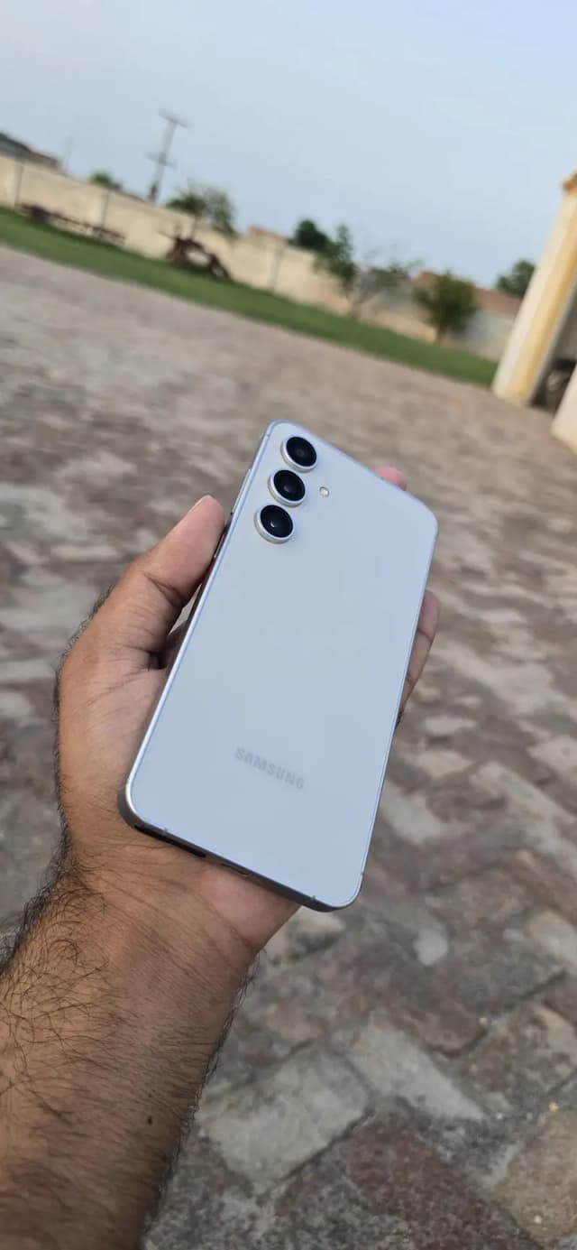 Samsung Galaxy S24 FE – 5G |Pta Approved| Excellent condition
