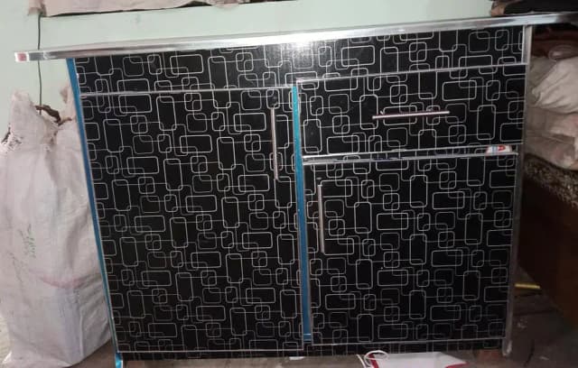 Good Quality Lasani Iron Stand with Racks
