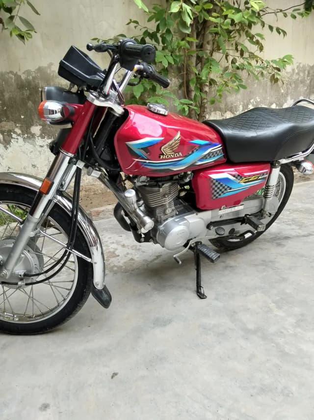 Honda CG 125 For Sale.