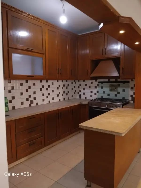 Saima presidency 2 bed dd for rent