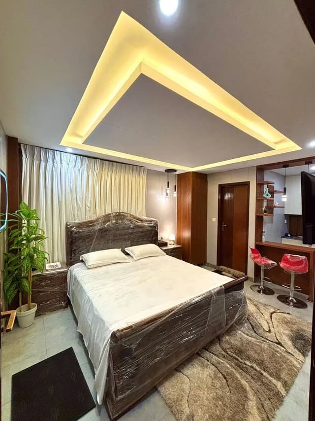 Fully Furnished Apartment (Rent coming 60,000) - Main Expressway