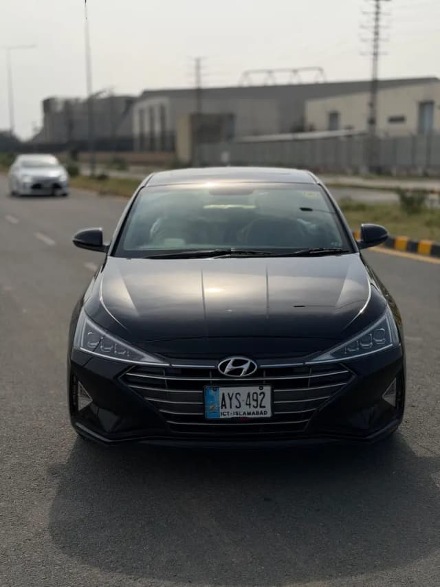 Hyundai Elantra gls 2022 total genuine