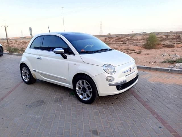 Fiat 500 LOUNGE LTH SR AW 2015 Fiat 500 | Panoramic Roof | 175,000 KM – Only AED 14,000!