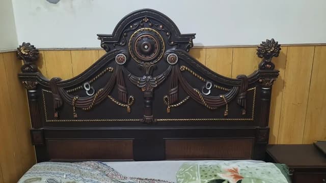 Chinioti Bed Set / 2 Side Table / Dressing Table Home use For Sale