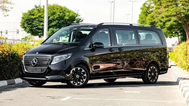 Mercedes Benz V300 AVANTGARDE Plus Extra Long | 2026 | GCC Specs | with 2 Years Agency Warranty