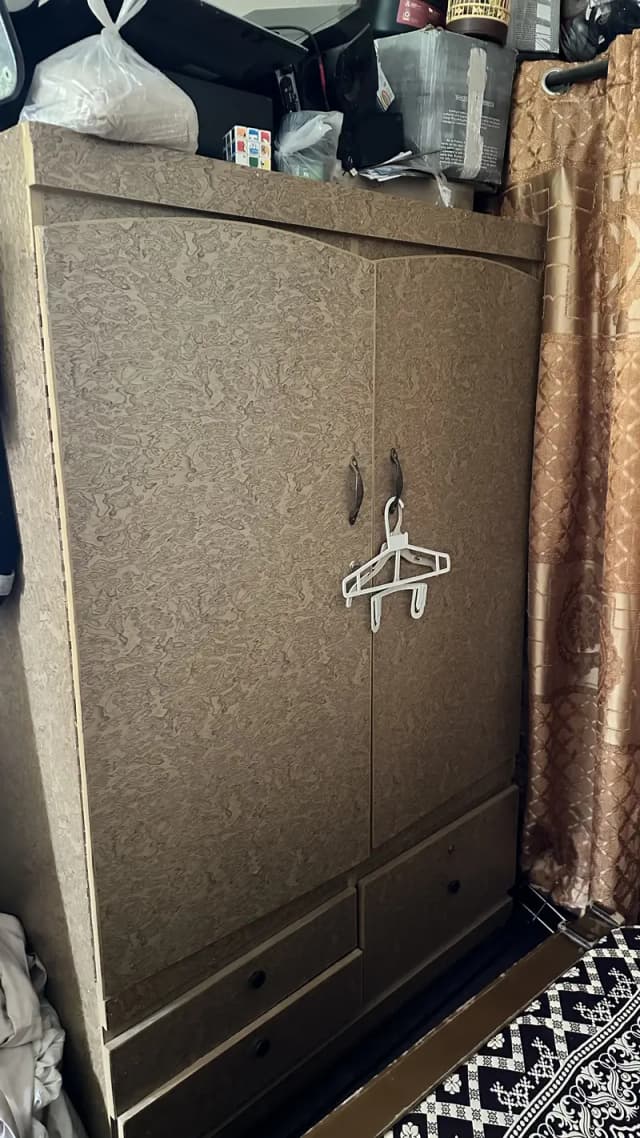 Room Almari good condition
